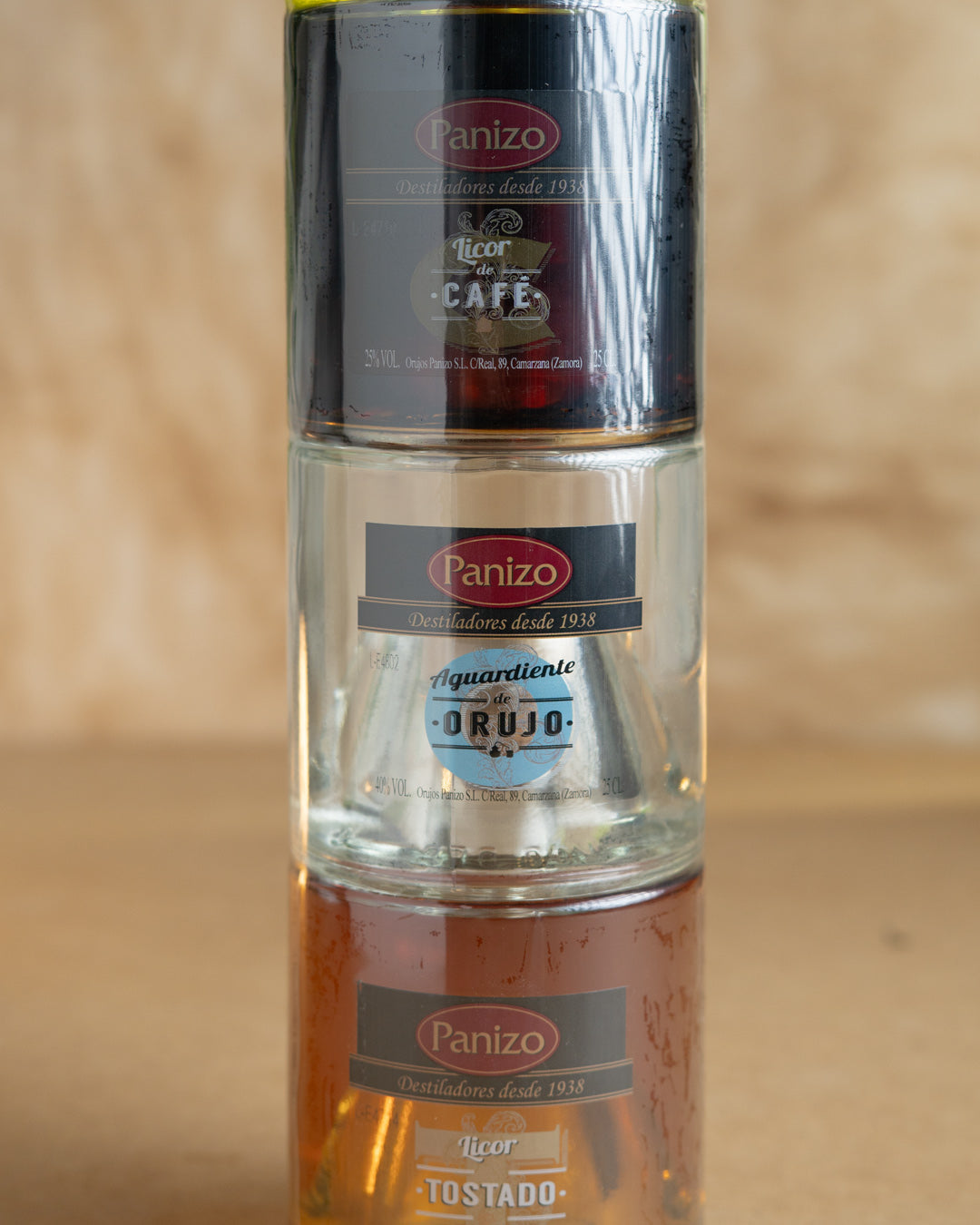 Torre de Licores Apilables - Panizo 4 x 25 cl